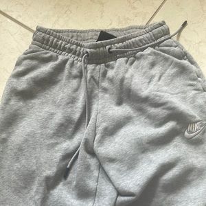 Nike women’s sweatpants